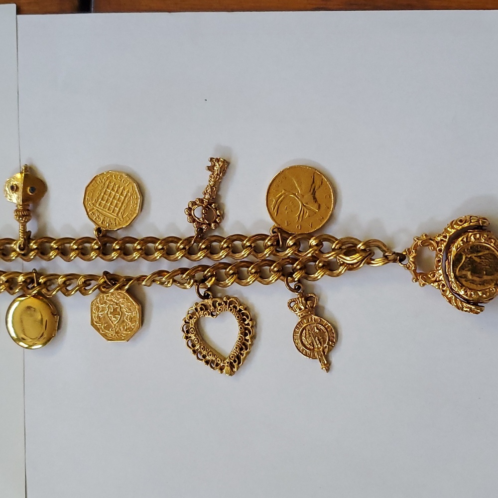 Goldtone Roman Coins & Charms Necklace 16" - Picture 8 of 9